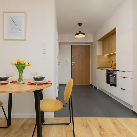 Pet-friendly Kokoryczki By Renters Lägenhet *