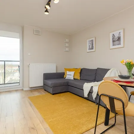 Pet-friendly Kokoryczki By Renters Lägenhet